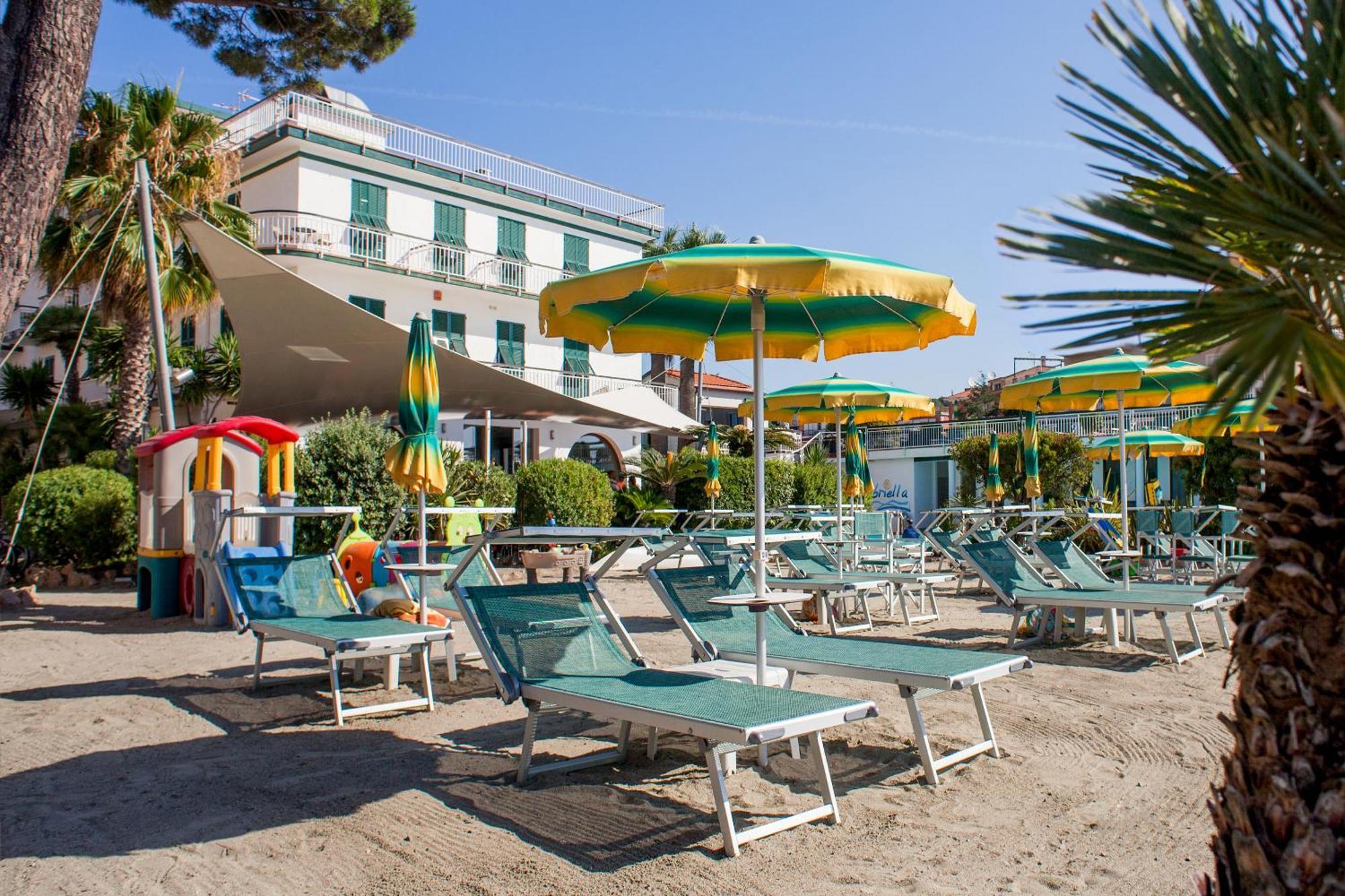 דיאנו מרינה Hotel Gabriella מראה חיצוני תמונה