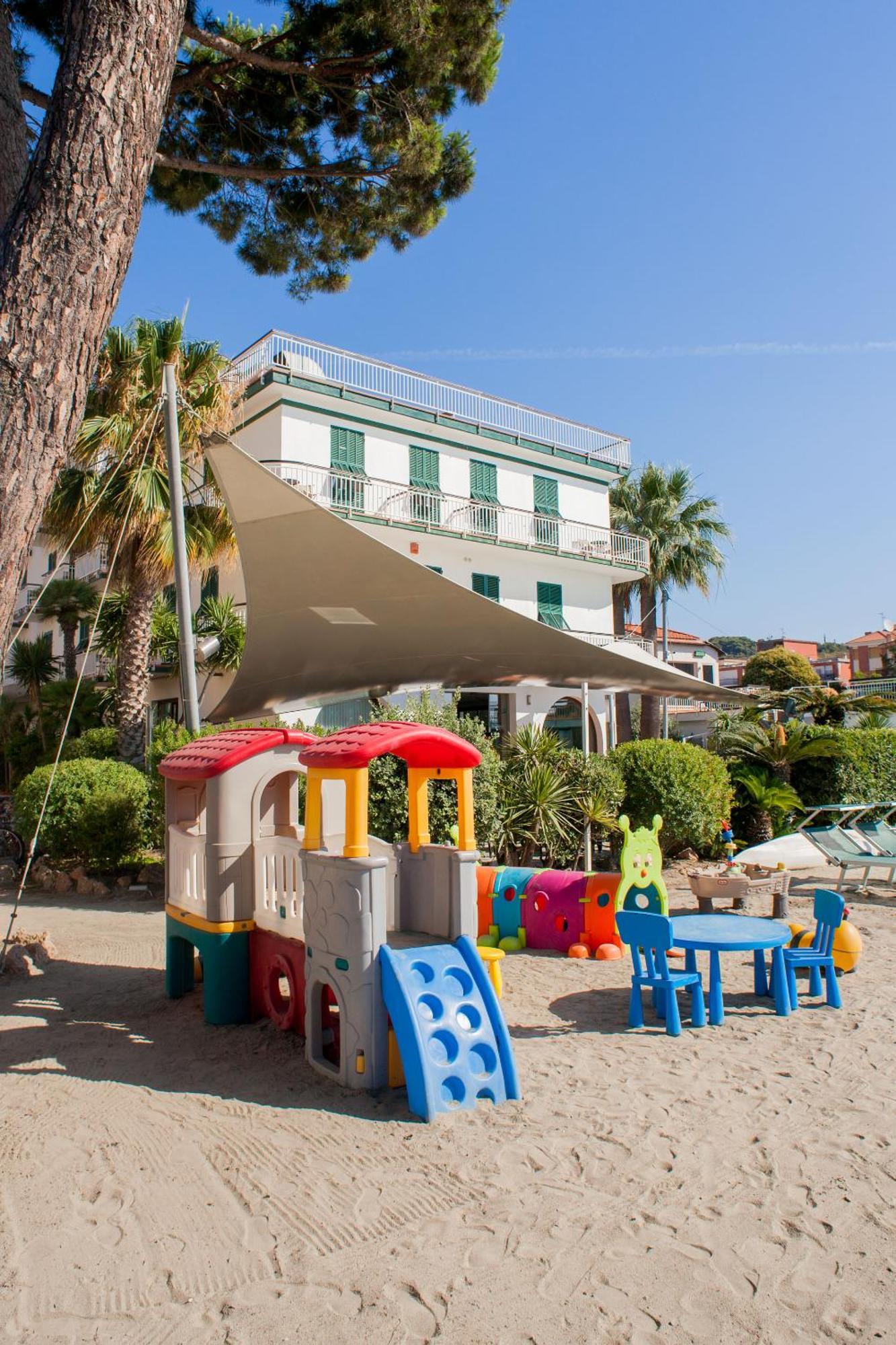 דיאנו מרינה Hotel Gabriella מראה חיצוני תמונה