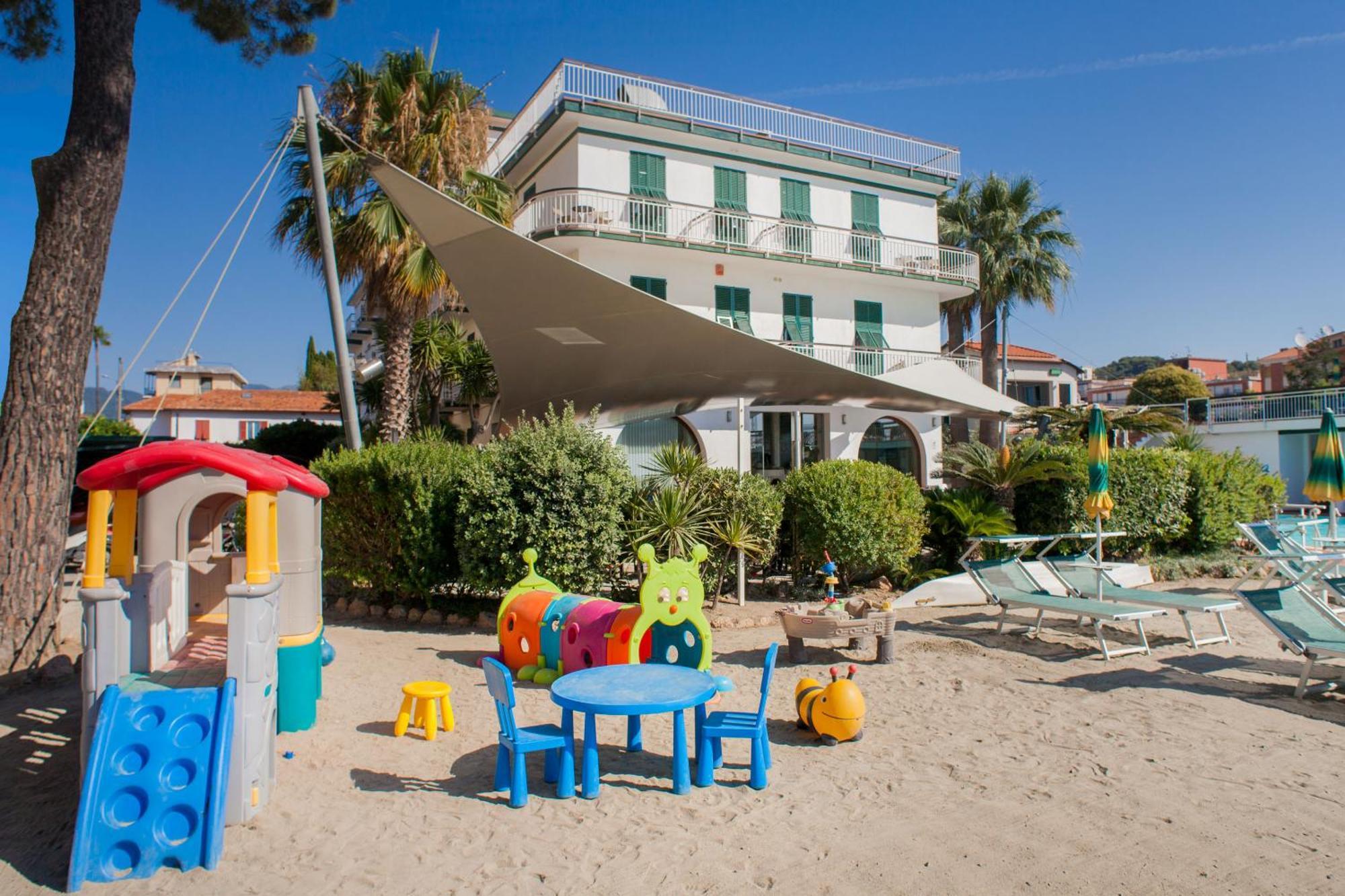 דיאנו מרינה Hotel Gabriella מראה חיצוני תמונה