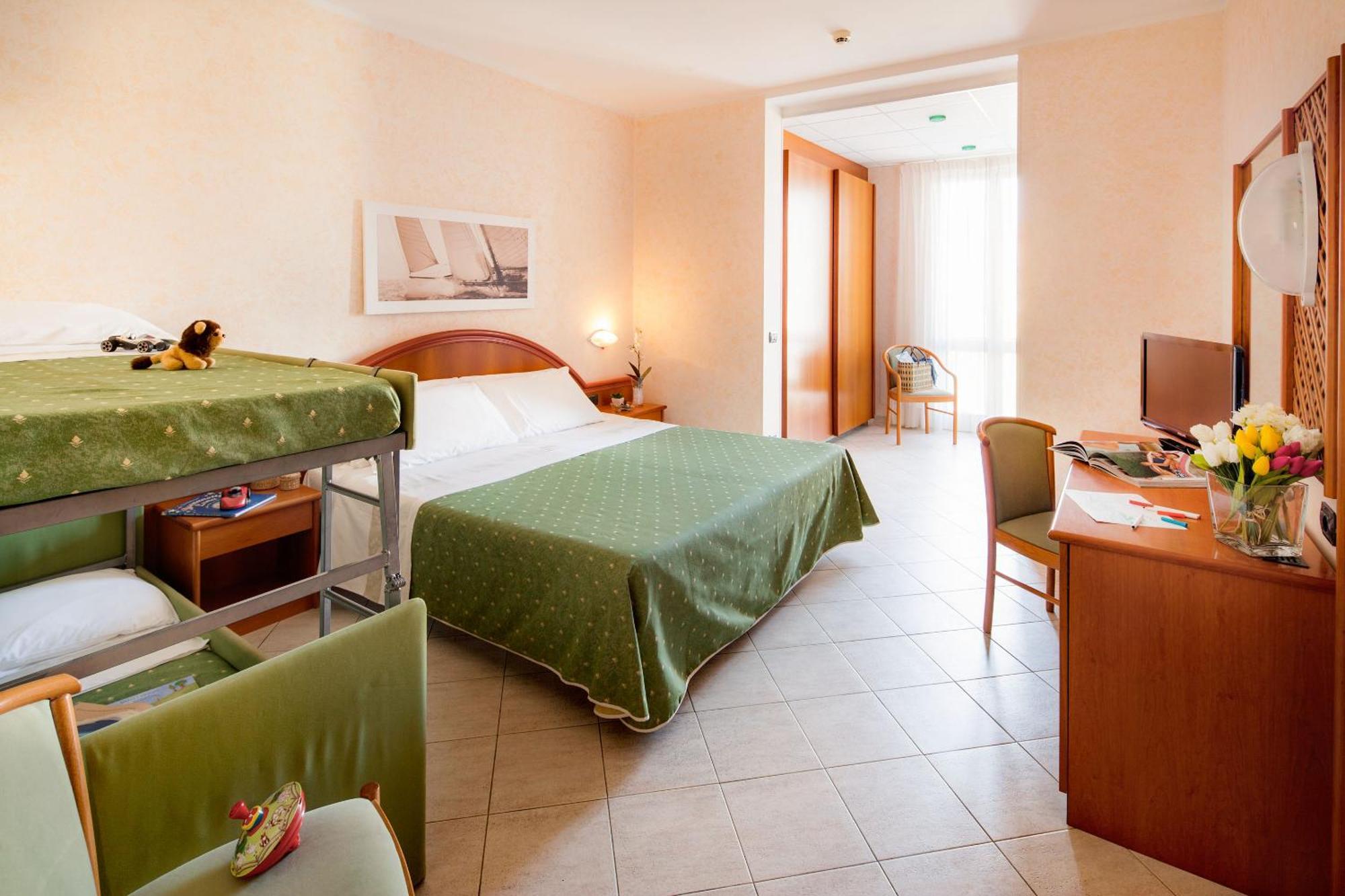 דיאנו מרינה Hotel Gabriella מראה חיצוני תמונה